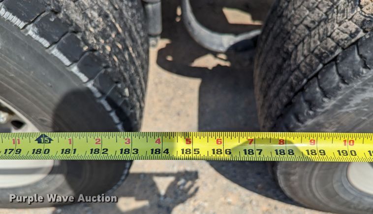 image for item MN9956 2019 Kenworth T680  semi truck