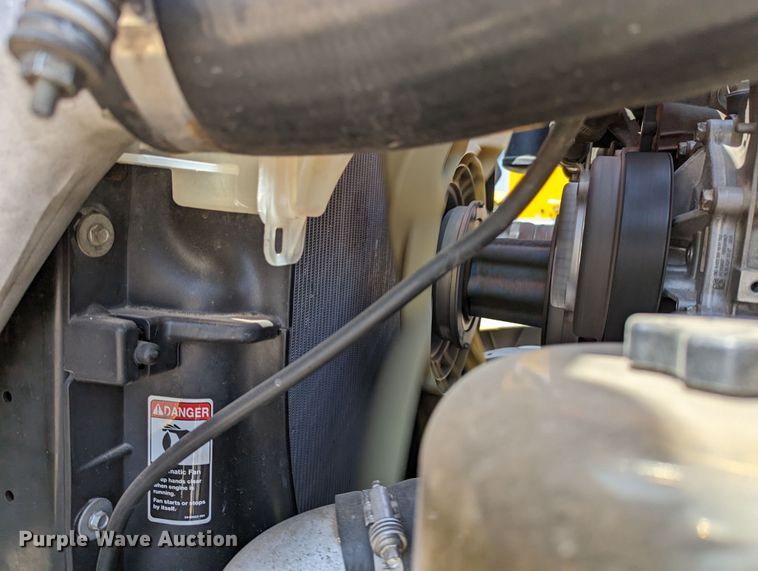 image for item MN9958 2018 Freightliner Cascadia 125  semi truck