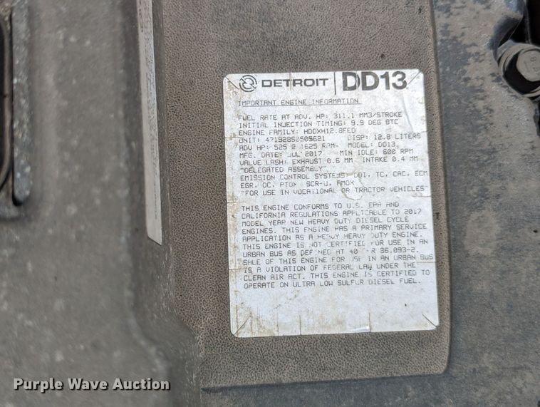 image for item MN9958 2018 Freightliner Cascadia 125  semi truck