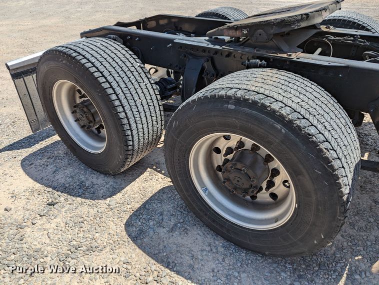 image for item MN9958 2018 Freightliner Cascadia 125  semi truck