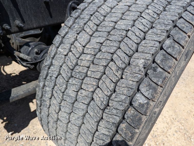 image for item MN9958 2018 Freightliner Cascadia 125  semi truck