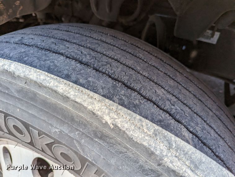 image for item MN9958 2018 Freightliner Cascadia 125  semi truck