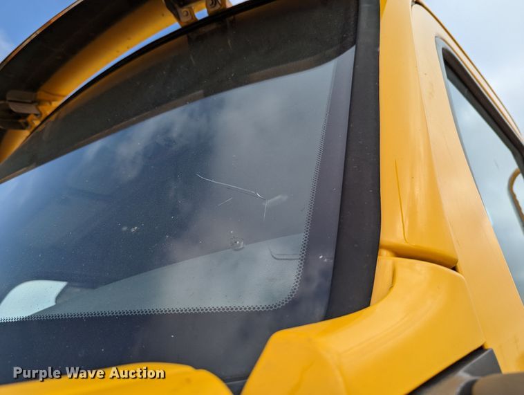 image for item MN9960 2019 Kenworth T680  semi truck