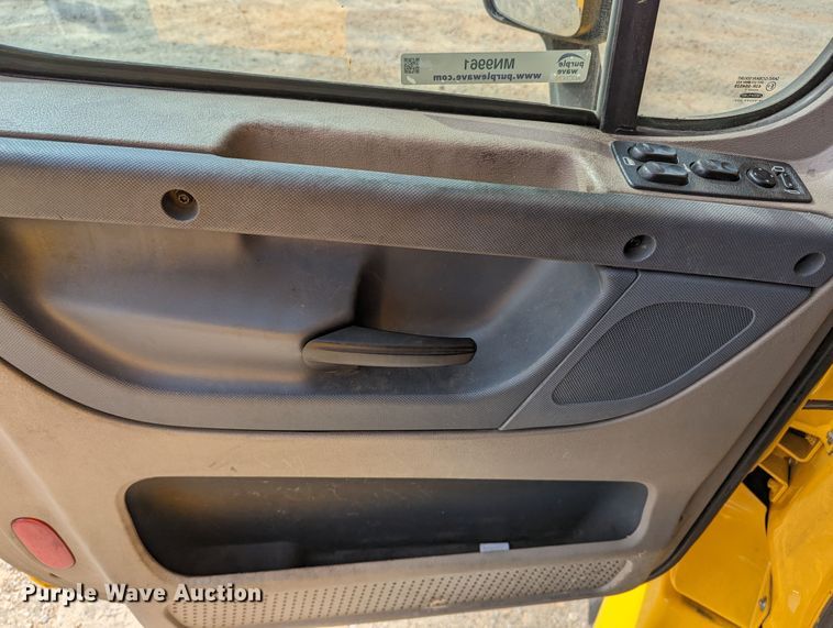 image for item MN9961 2018 Freightliner Cascadia 125  semi truck