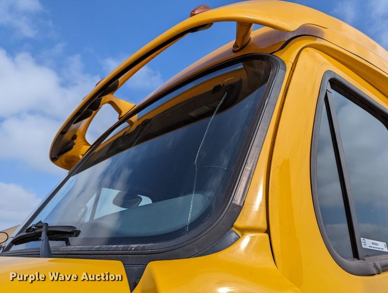 image for item MN9961 2018 Freightliner Cascadia 125  semi truck