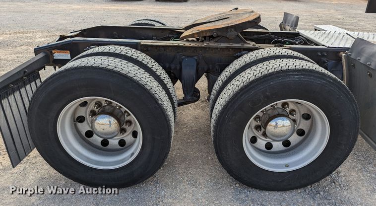 image for item MN9961 2018 Freightliner Cascadia 125  semi truck