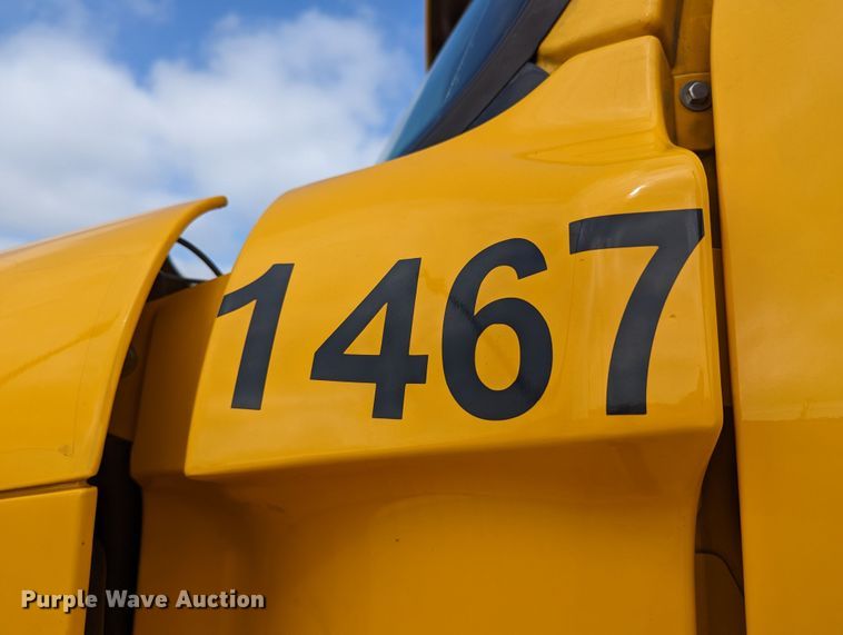 image for item MN9961 2018 Freightliner Cascadia 125  semi truck