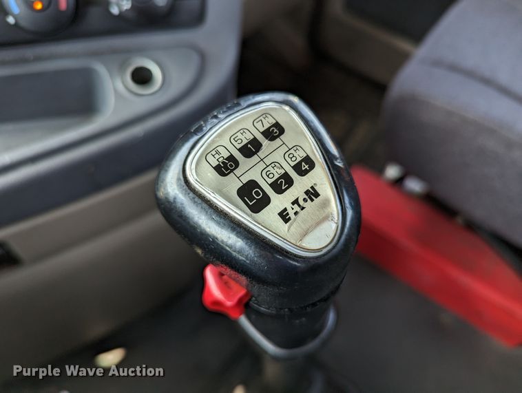 image for item MN9962 2018 Freightliner Cascadia 125  semi truck