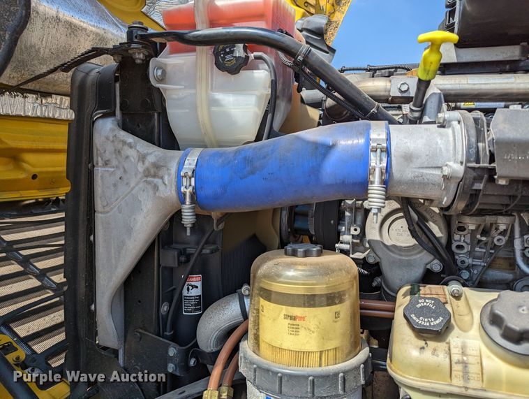 image for item MN9962 2018 Freightliner Cascadia 125  semi truck