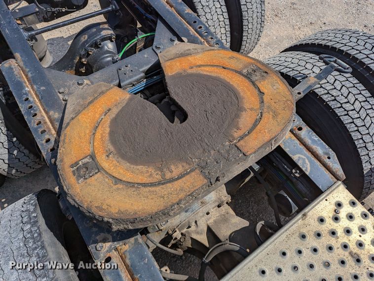 image for item MN9962 2018 Freightliner Cascadia 125  semi truck