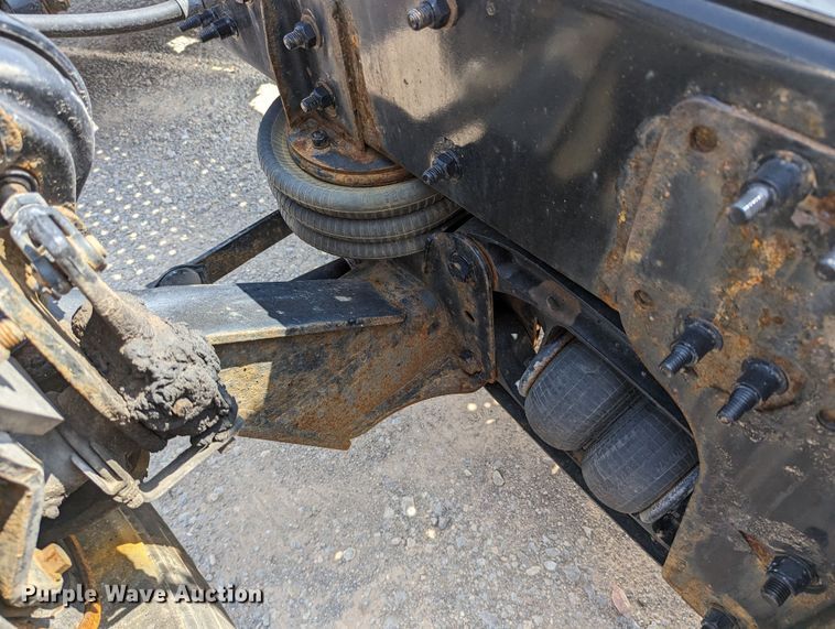 image for item MN9962 2018 Freightliner Cascadia 125  semi truck