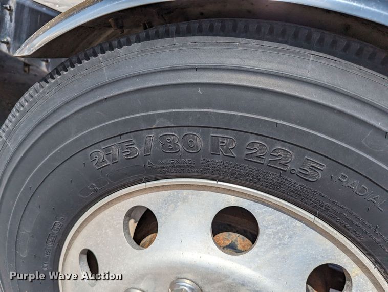 image for item MN9962 2018 Freightliner Cascadia 125  semi truck