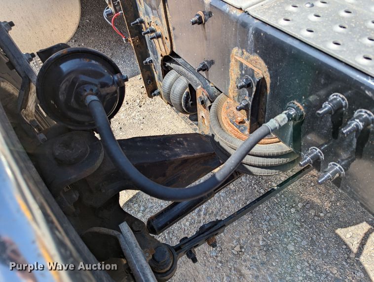 image for item MN9962 2018 Freightliner Cascadia 125  semi truck