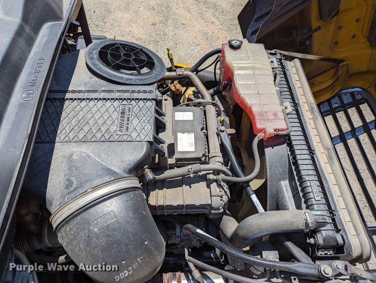 image for item MN9965 2018 Freightliner Cascadia 125  semi truck