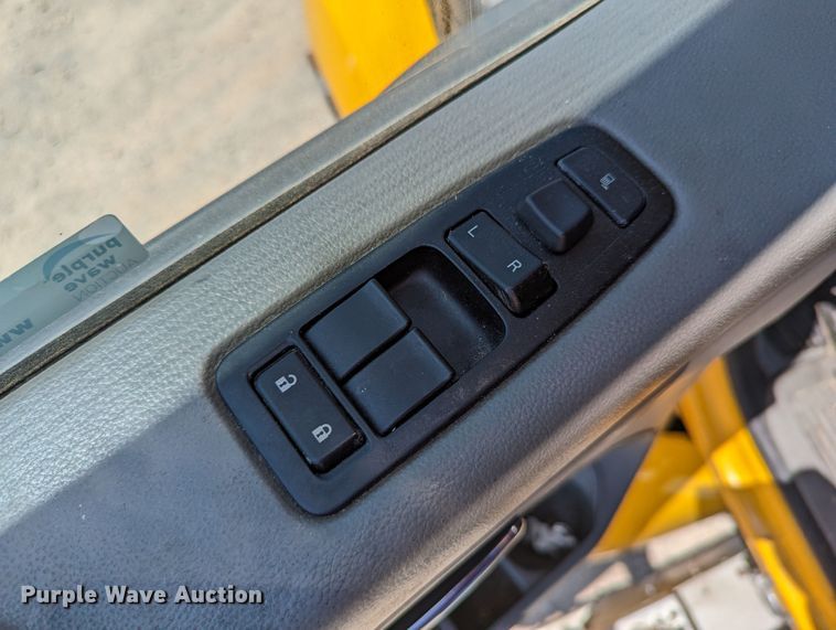 image for item MN9966 2019 Peterbilt 579  semi truck