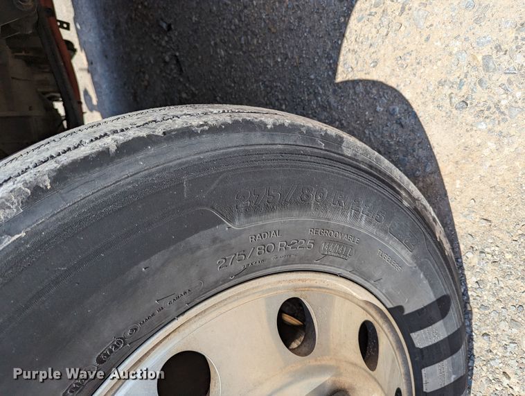 image for item MN9966 2019 Peterbilt 579  semi truck