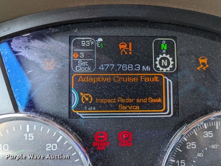 image for item MN9967 2019 Kenworth T680  semi truck