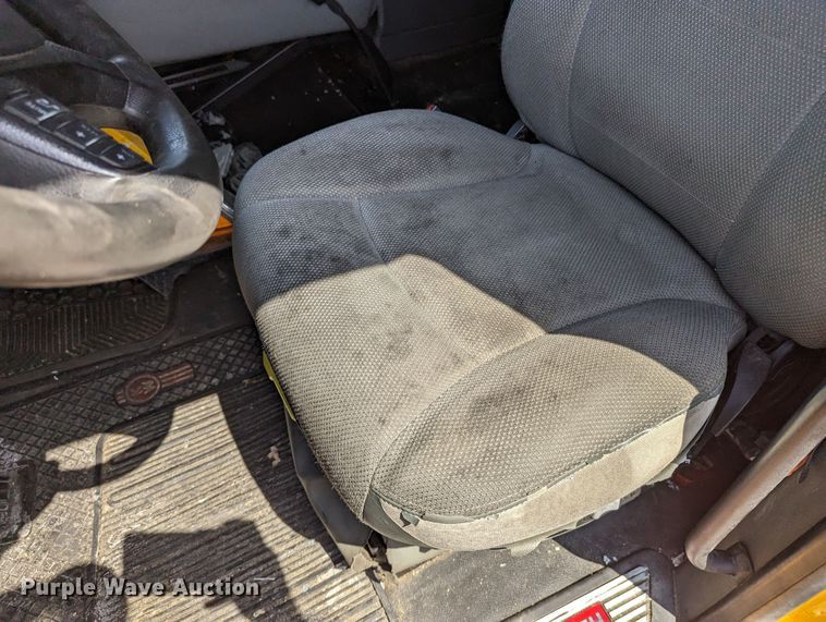 image for item MN9967 2019 Kenworth T680  semi truck