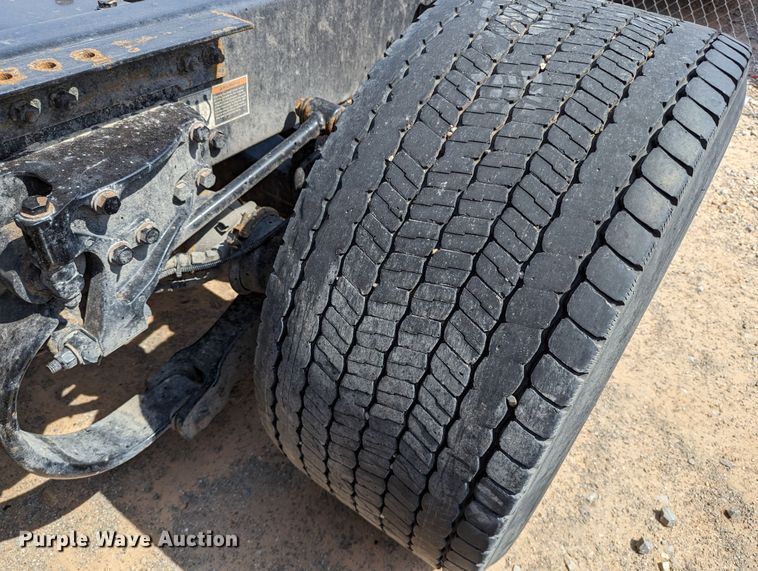 image for item MN9967 2019 Kenworth T680  semi truck