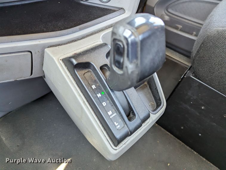 image for item MN9968 2017 Peterbilt 579  semi truck