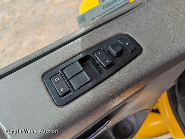 image for item MN9969 2019 Peterbilt 579  semi truck