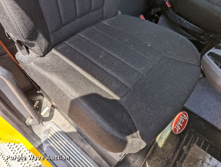 image for item MN9970 2016 Peterbilt 579  semi truck