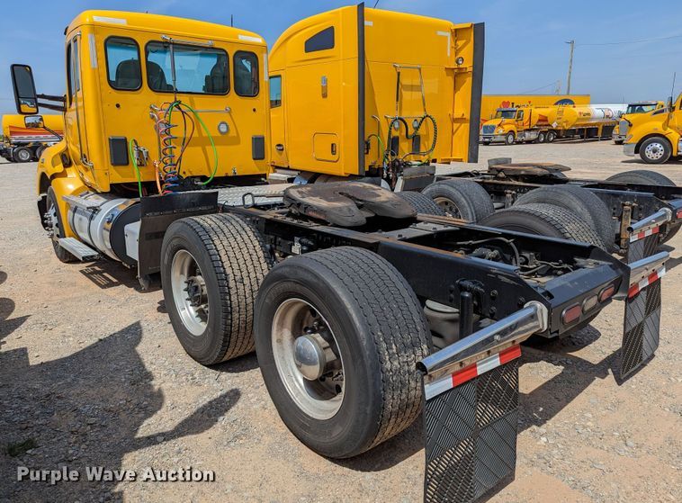 image for item MN9972 2019 Kenworth T680  semi truck