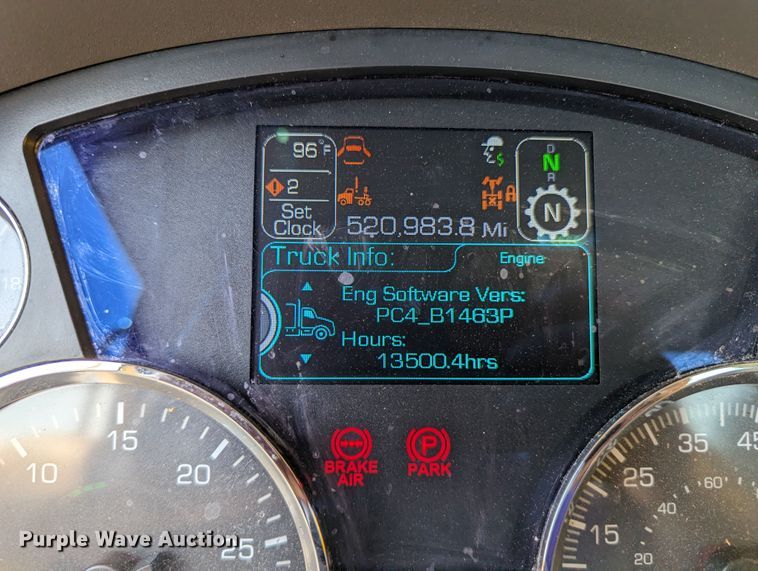 image for item MN9972 2019 Kenworth T680  semi truck