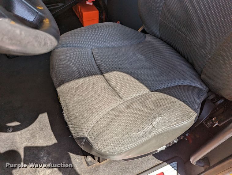 image for item MN9972 2019 Kenworth T680  semi truck