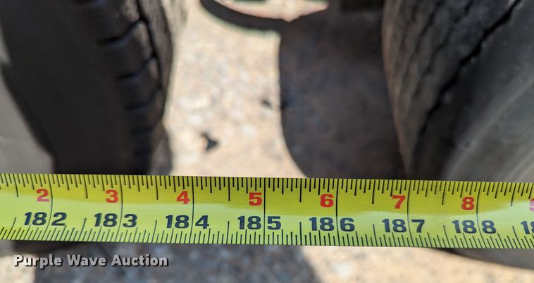 image for item MN9972 2019 Kenworth T680  semi truck