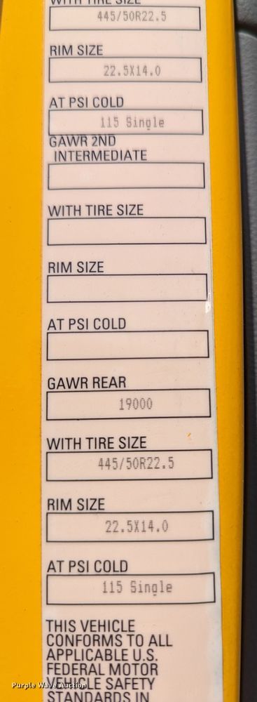 image for item MN9972 2019 Kenworth T680  semi truck