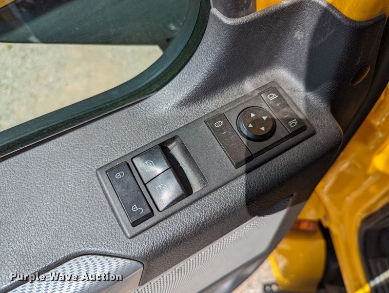 image for item MN9973 2020 Freightliner Cascadia 126  semi truck