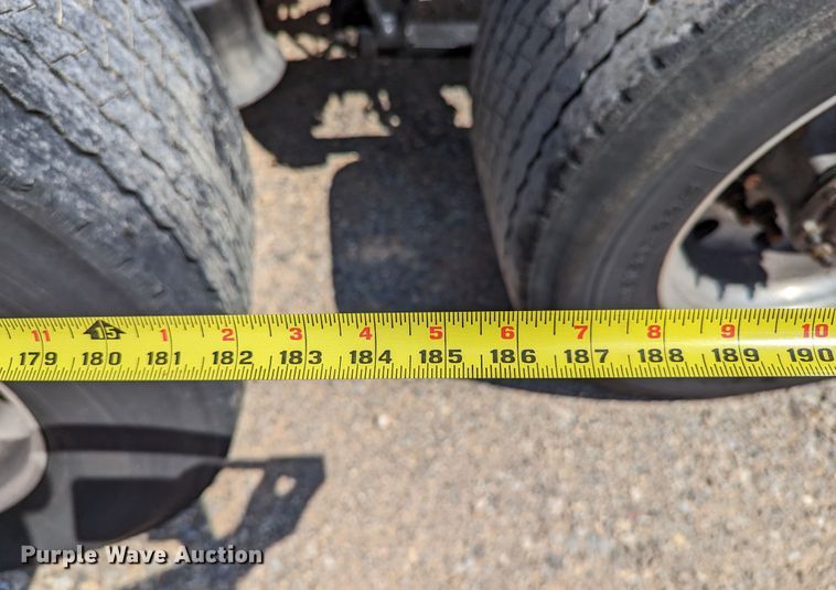 image for item MN9973 2020 Freightliner Cascadia 126  semi truck