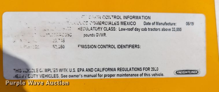 image for item MN9973 2020 Freightliner Cascadia 126  semi truck