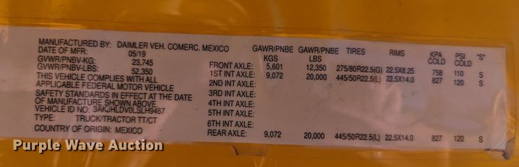 image for item MN9973 2020 Freightliner Cascadia 126  semi truck