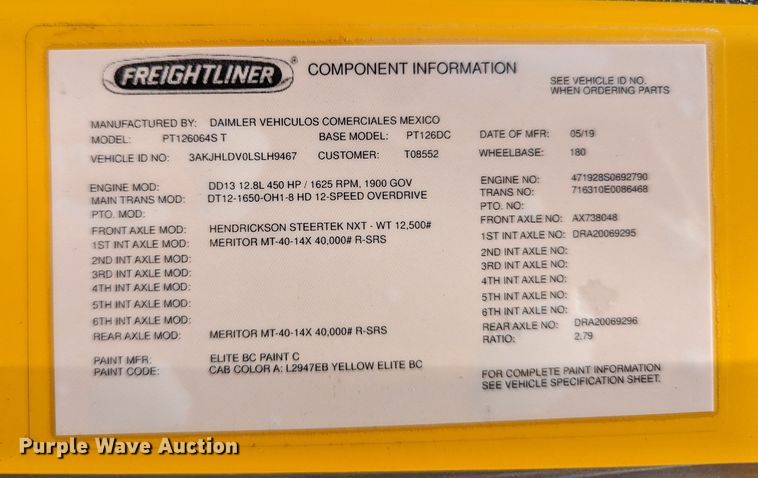 image for item MN9973 2020 Freightliner Cascadia 126  semi truck