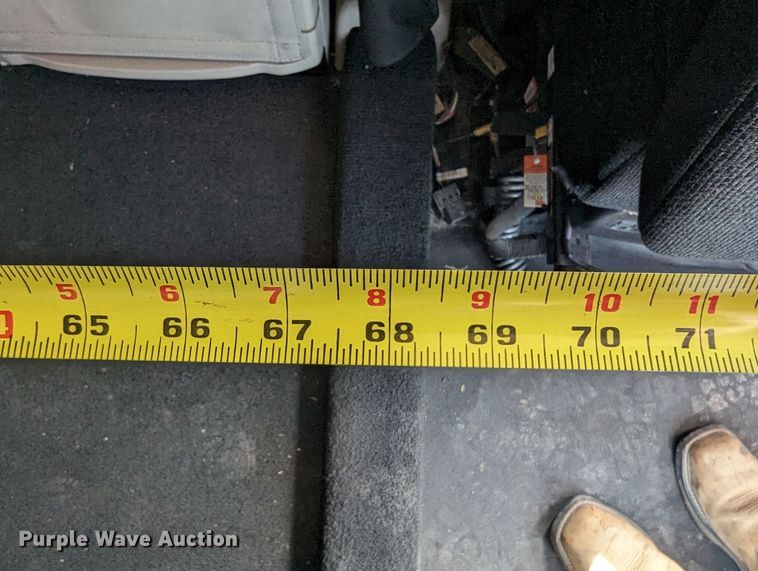 image for item MN9974 2019 Peterbilt 579  semi truck