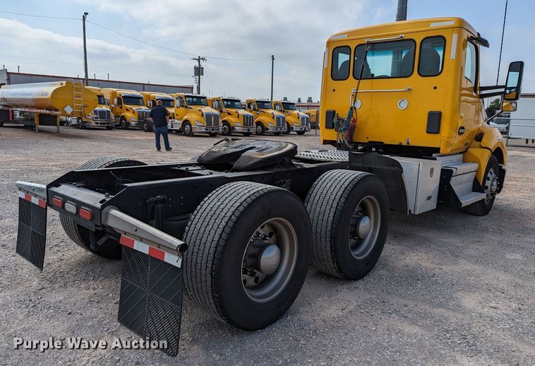 image for item MN9978 2019 Kenworth T680  semi truck