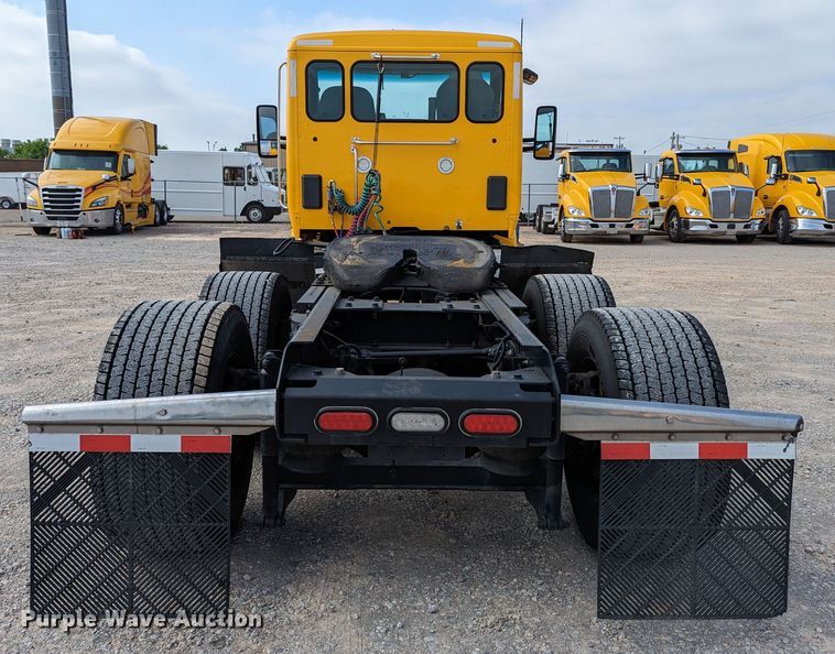 image for item MN9978 2019 Kenworth T680  semi truck