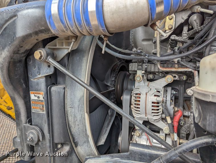 image for item MN9978 2019 Kenworth T680  semi truck