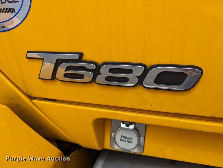 image for item MN9978 2019 Kenworth T680  semi truck