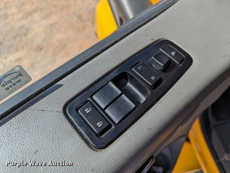 image for item MN9979 2019 Peterbilt 579  semi truck