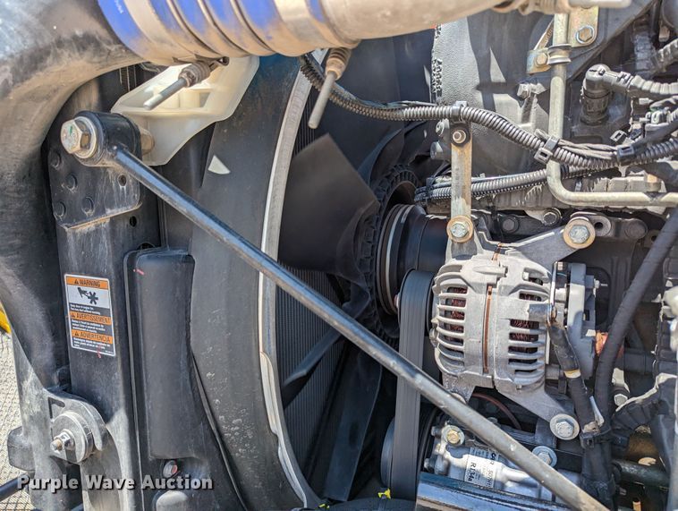 image for item MN9985 2020 Kenworth T680  semi truck