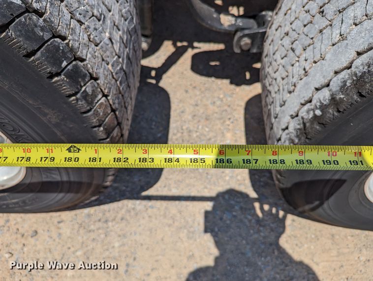 image for item MN9985 2020 Kenworth T680  semi truck