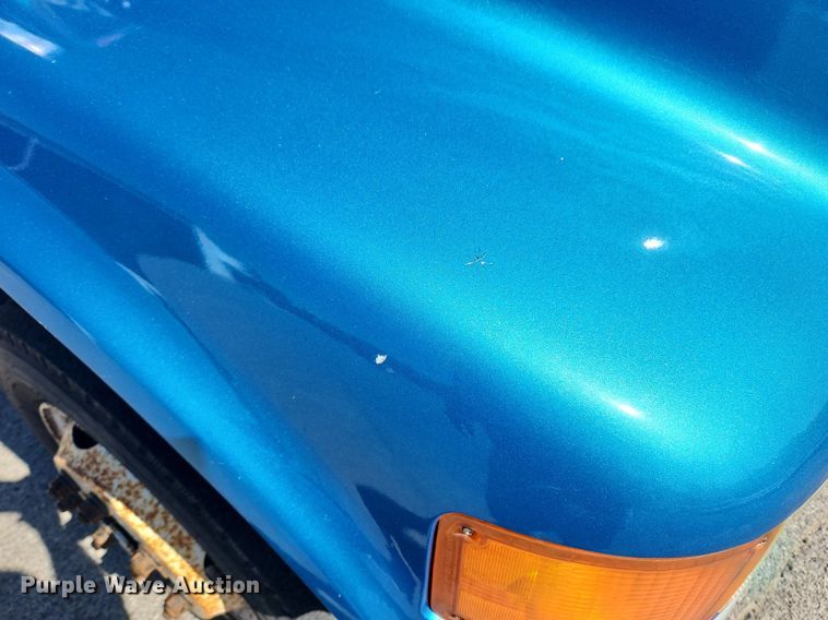 image for item MW9754 1997 International 4700  box truck