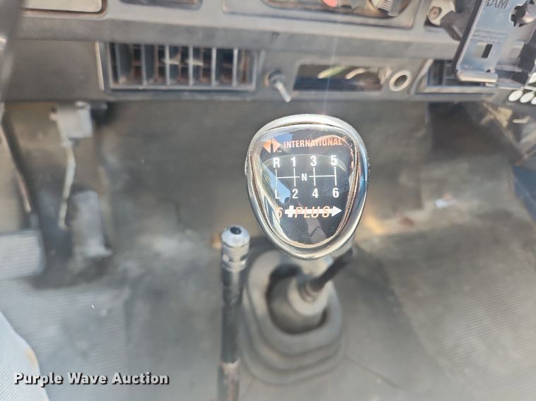 image for item MW9754 1997 International 4700  box truck