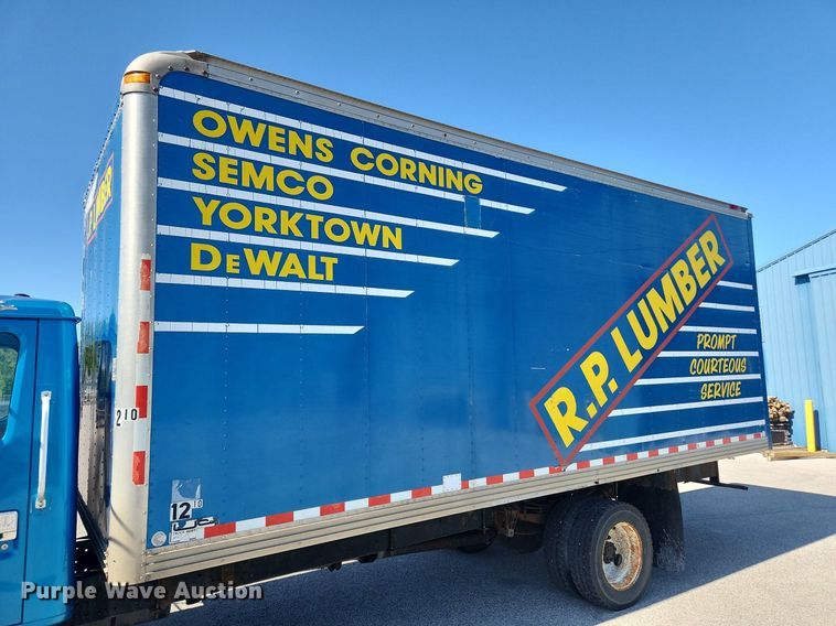 image for item MW9754 1997 International 4700  box truck