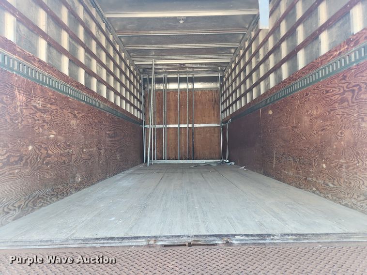 image for item MW9754 1997 International 4700  box truck