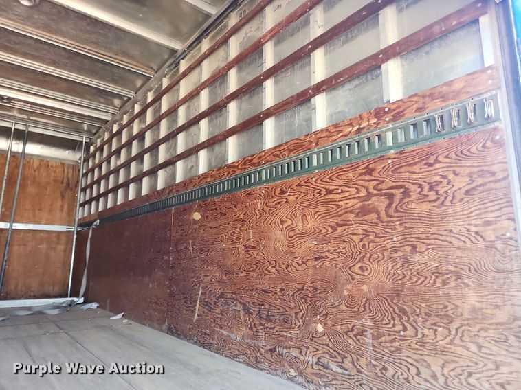 image for item MW9754 1997 International 4700  box truck