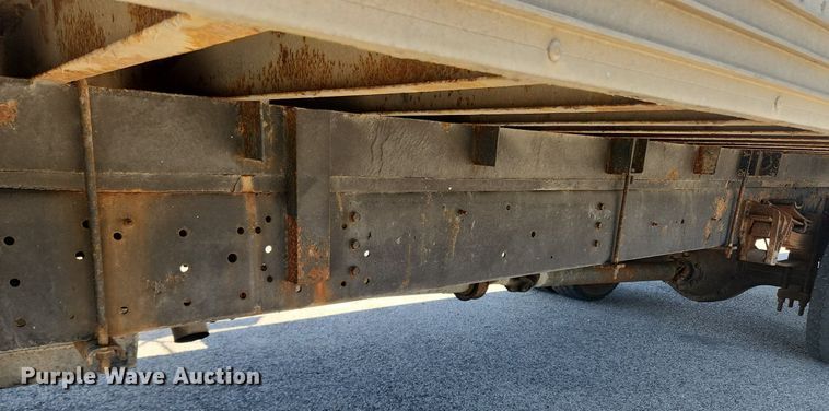 image for item MW9754 1997 International 4700  box truck